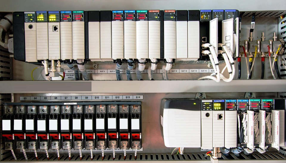 A Quick Introduction To PLC & Its Benefits For Business.