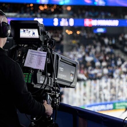 What Role Does Technology Play in the Evolution of Sports TV Broadcasting?