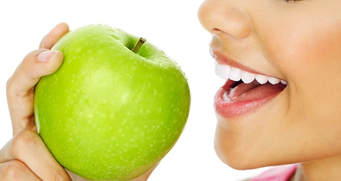 Diet and Oral Hygiene Tips for Healthy Gums